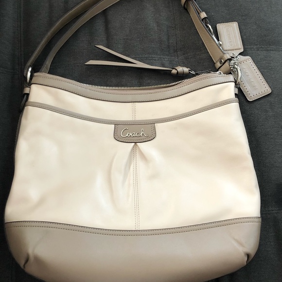 Coach Handbags - Coach Purse